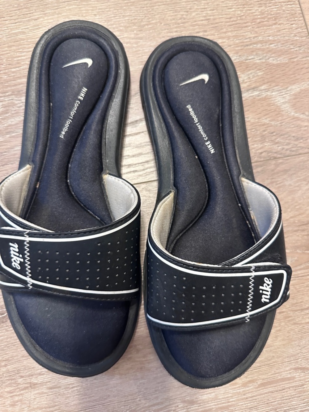 Nike Comfort Footbed Slide Sandals Black Women’s Size 8 - Picture 4 of 5